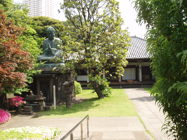 Tennouji-Temple in Yanaka