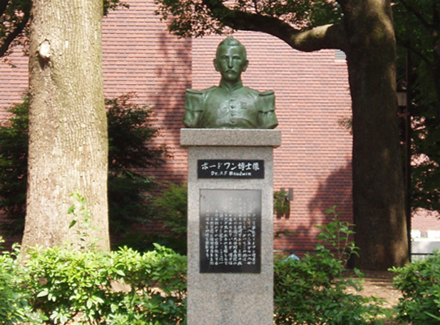 Mysterious anecdote on the bust in Ueno Park