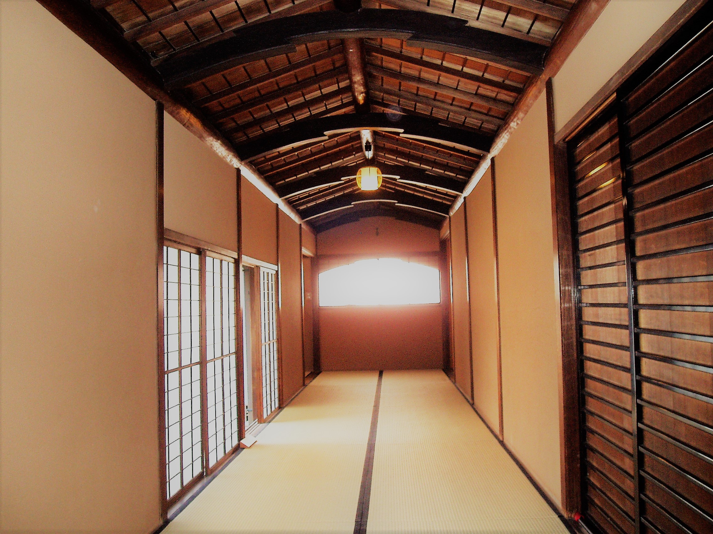 Meanwhile the western-style building Meanwhile the western-style building