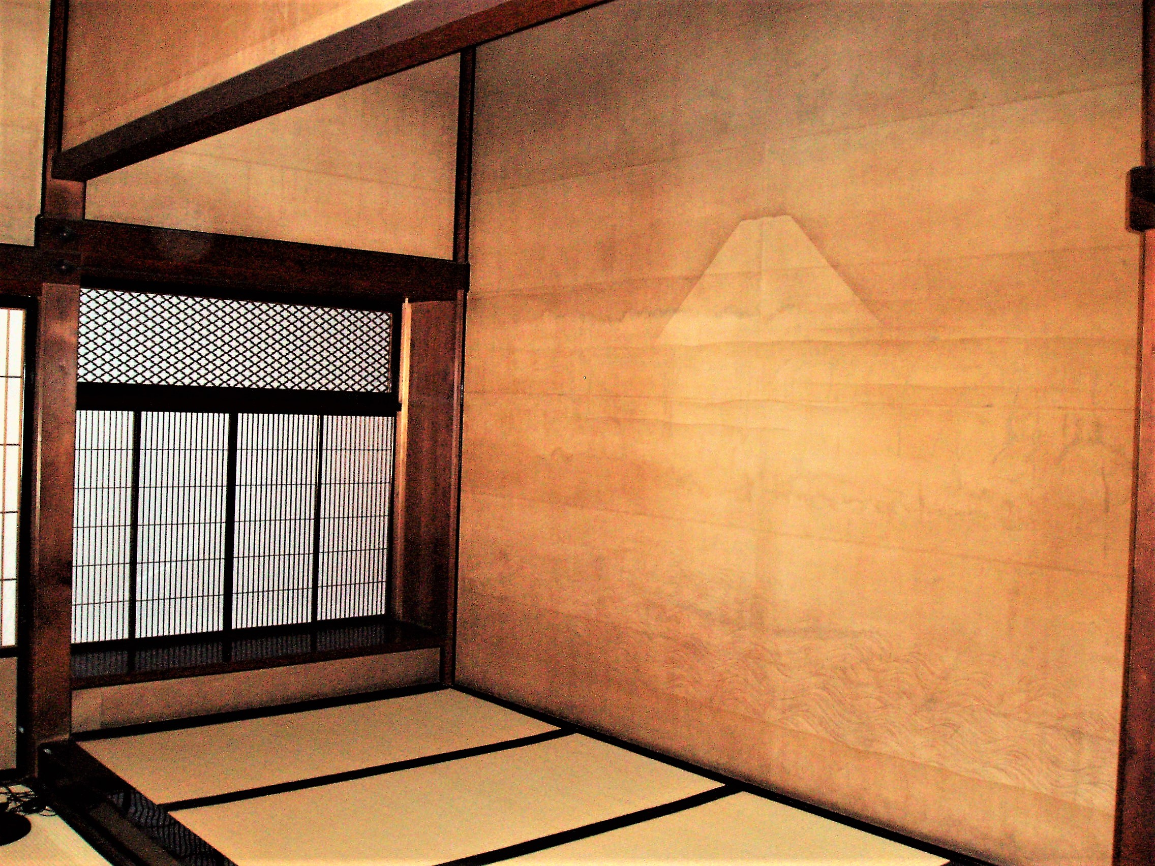 Entering the Japanese style building 2 Entering the Japanese style building 2